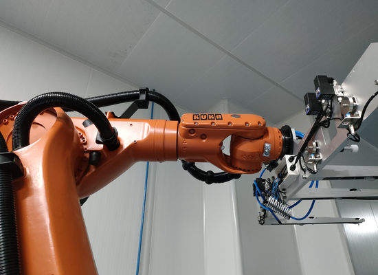 KUKA KR60-3 Βιομηχανική κυψέλη ρομπότ με εκπαίδευση ρομπότ και προστασία IP65