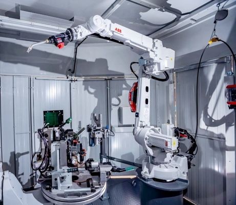 Abb Robot Arm irb 4400 βάρος 60KG Για έλεγχο κατά την κατασκευή